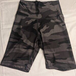 Aerie biker shorts, gray camouflage, size Small